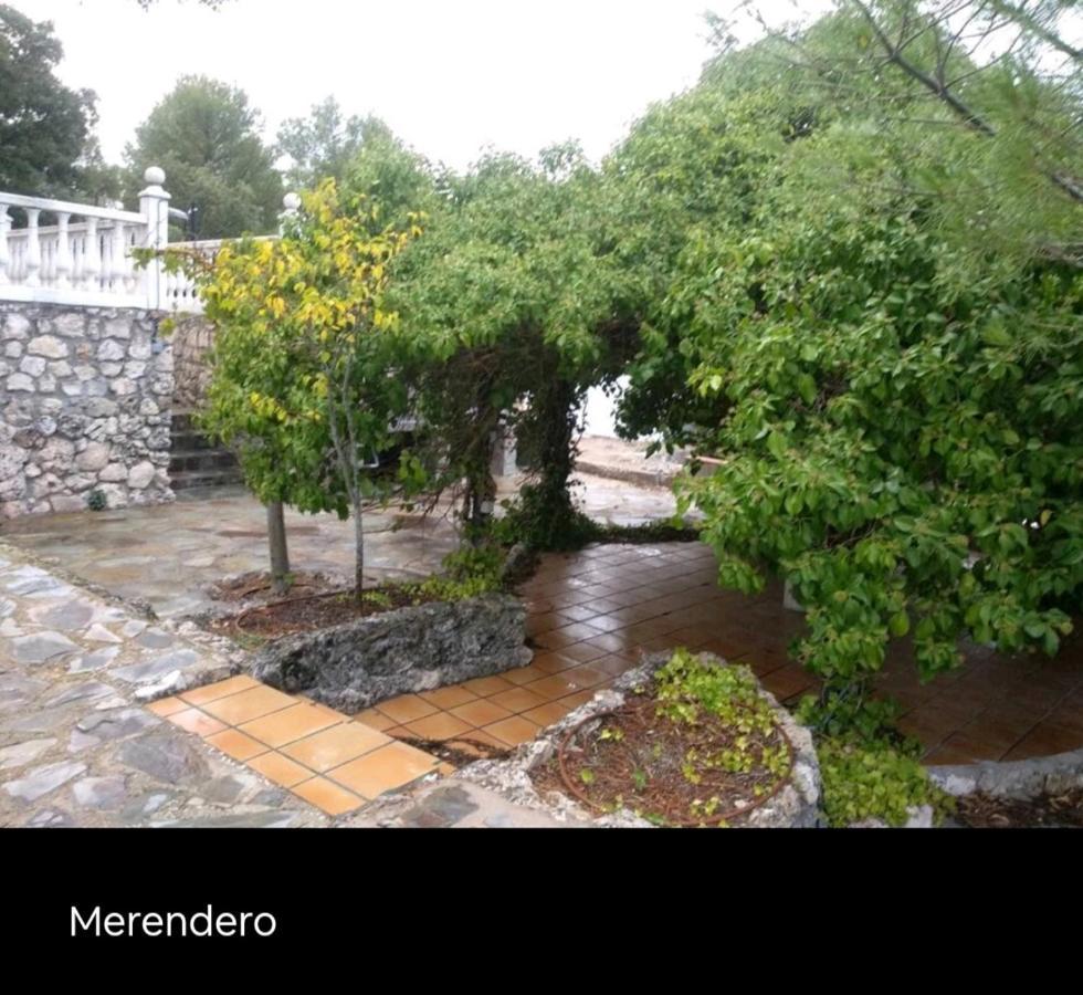 Increible Casa Rural En La Sierra De Altomira Albalate De Zorita Exterior photo